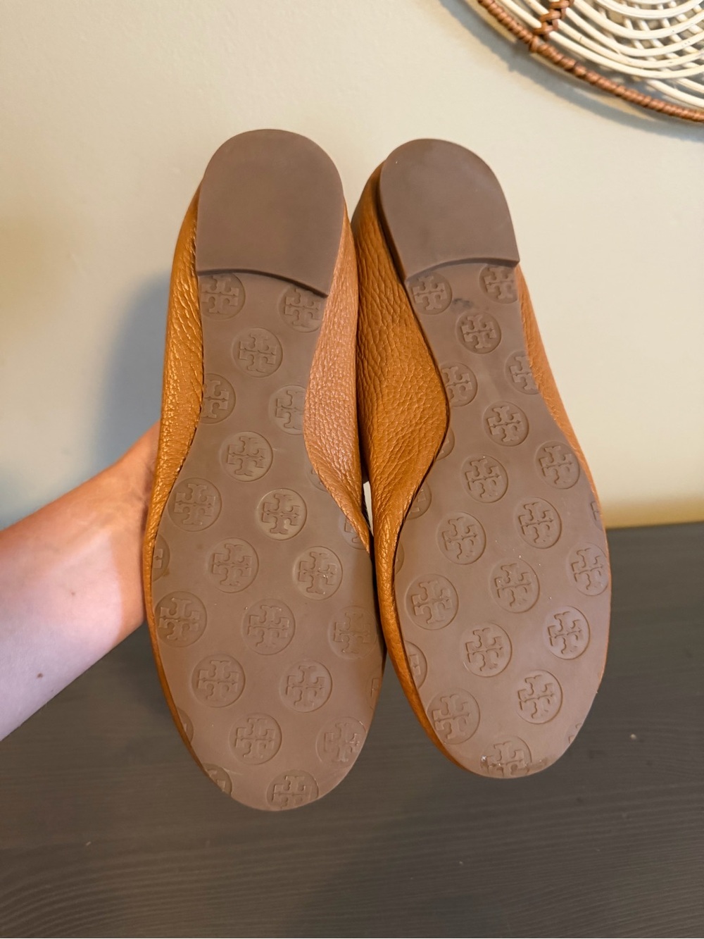 Tory Burch Reva Leather Logo Ballet Flats - Picture 8 of 8
